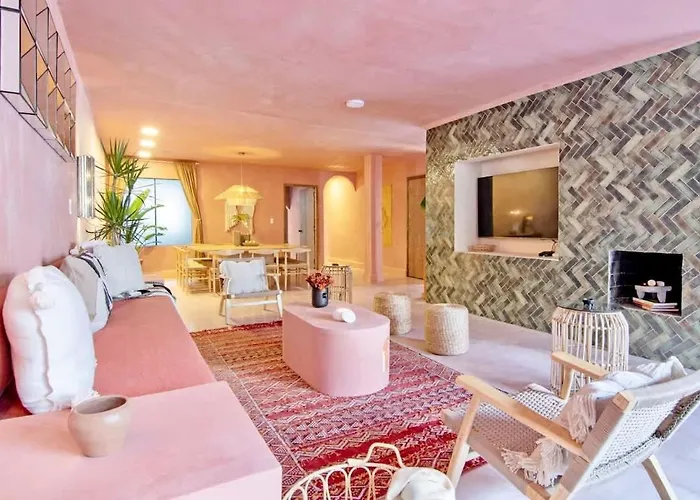 Holiday home Combo Marrakesh House Kesh - Duplex, 2 Joint Houses.10br, 7.5 Bath, 22 Guest