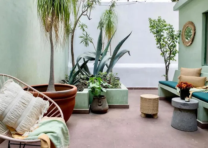 Combo Marrakesh House Kesh - Duplex, 2 Joint Houses.10br, 7.5 Bath, 22 Guest Mexico City