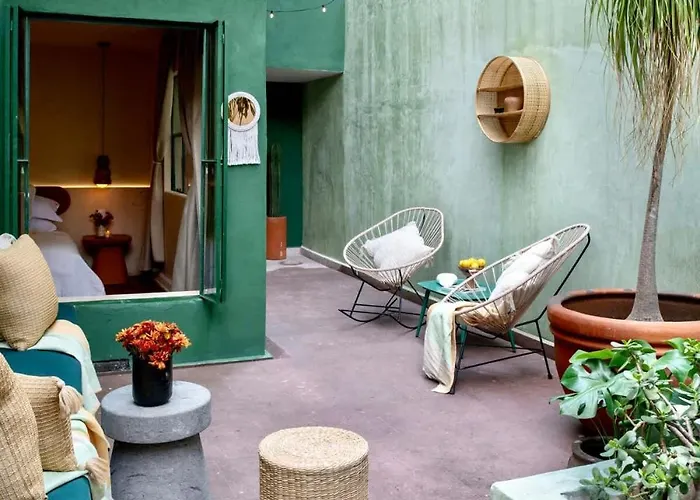 Combo Marrakesh House Kesh - Duplex, 2 Joint Houses.10br, 7.5 Bath, 22 Guest Mexico City