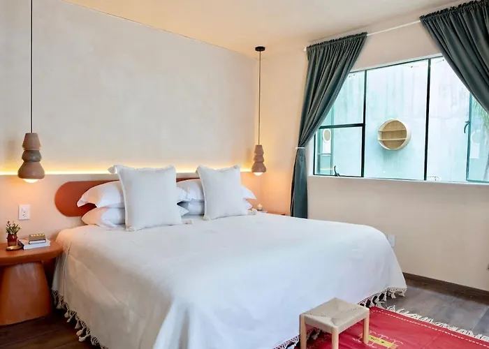 Combo Marrakesh House Kesh - Duplex, 2 Joint Houses.10br, 7.5 Bath, 22 Guest