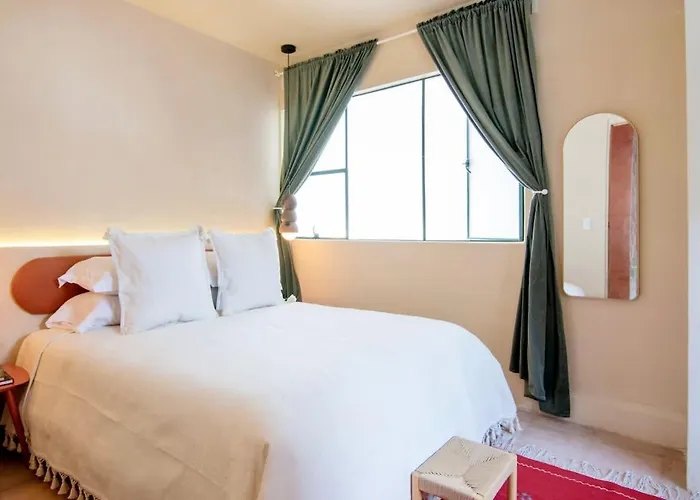Combo Marrakesh House Kesh - Duplex, 2 Joint Houses.10br, 7.5 Bath, 22 Guest Holiday home
