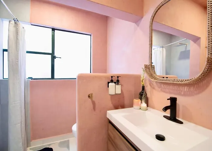 Combo Marrakesh House Kesh - Duplex, 2 Joint Houses.10br, 7.5 Bath, 22 Guest Holiday home Mexico City