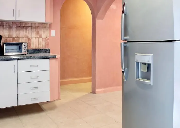 Combo Marrakesh House Kesh - Duplex, 2 Joint Houses.10br, 7.5 Bath, 22 Guest Mexico City