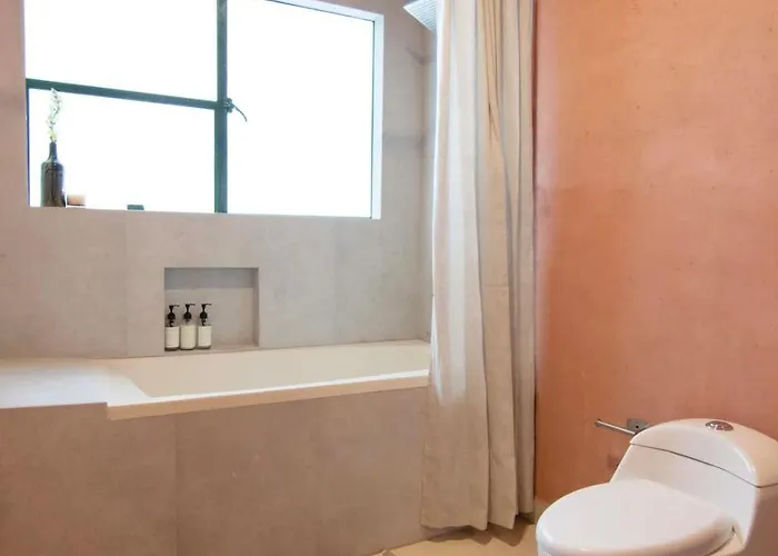 Combo Marrakesh House Kesh - Duplex, 2 Joint Houses.10br, 7.5 Bath, 22 Guest * Mexico City