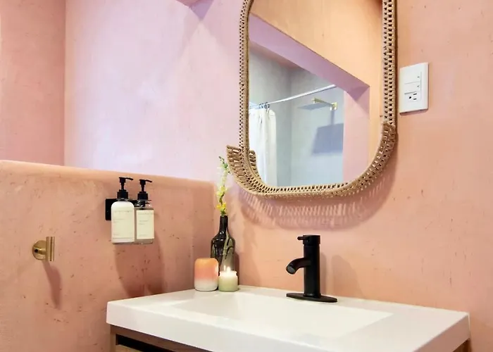 Combo Marrakesh House Kesh - Duplex, 2 Joint Houses.10br, 7.5 Bath, 22 Guest Holiday home Mexico City