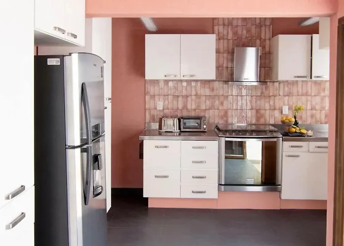Combo Marrakesh House Kesh - Duplex, 2 Joint Houses.10br, 7.5 Bath, 22 Guest Mexico City